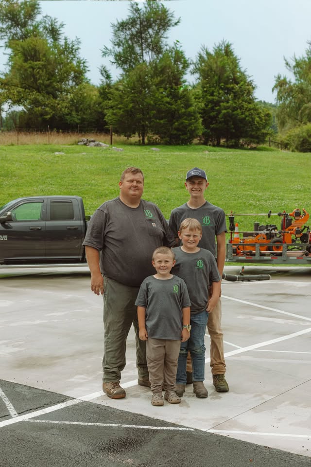 The Yard Brothers family crew in Hiltons, Virginia